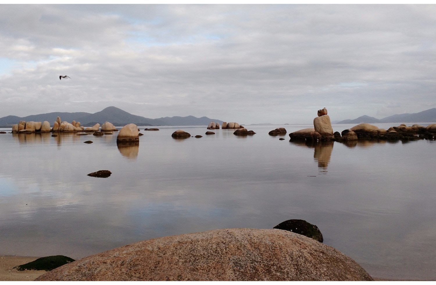 Paisagem de Itaguaçu, em Florianópolis, preservada do site pessoal anterior